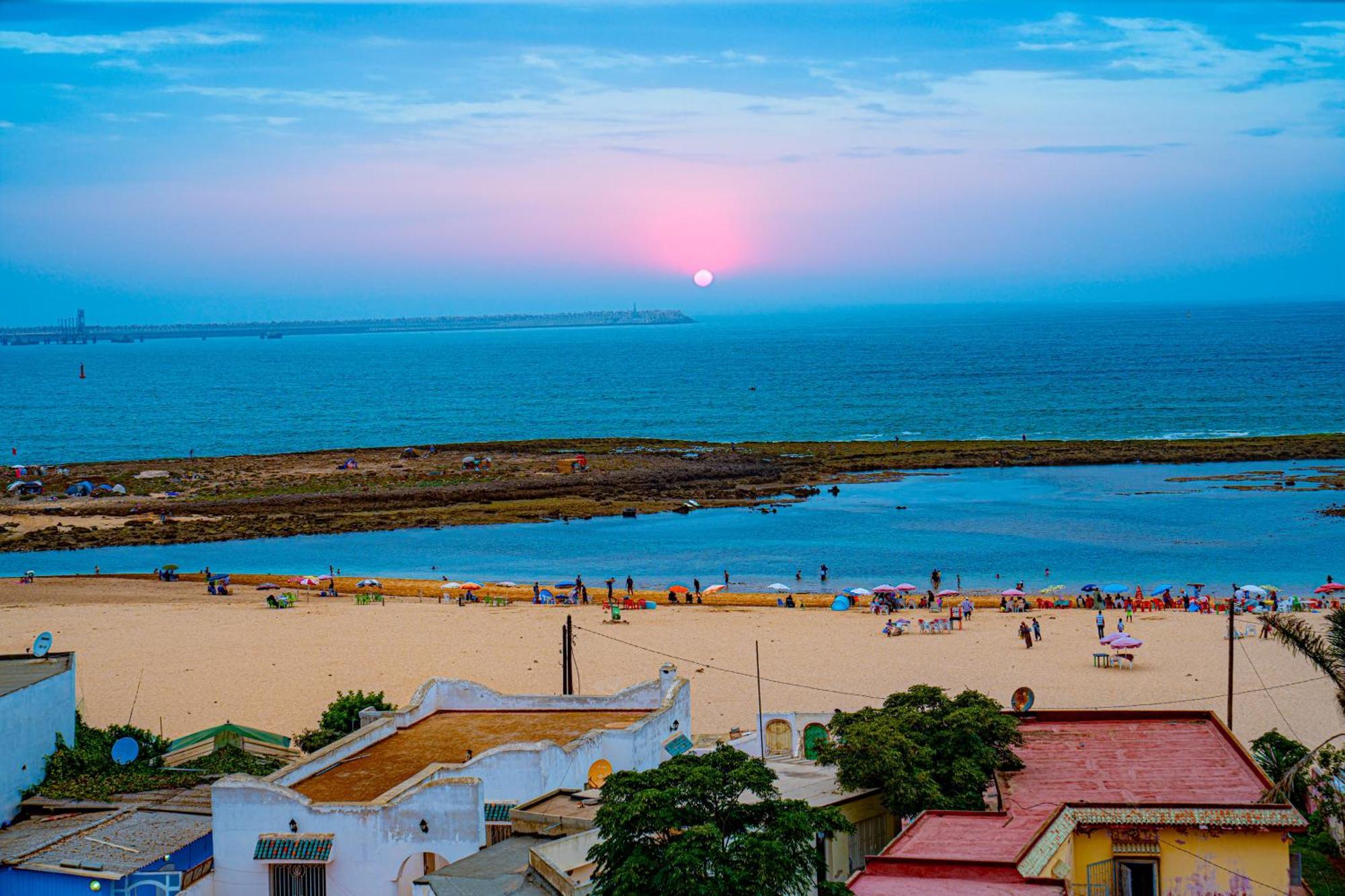 Beautiful And Stylish 2Br Appartment With A Wide Beach View モハメディア エクステリア 写真