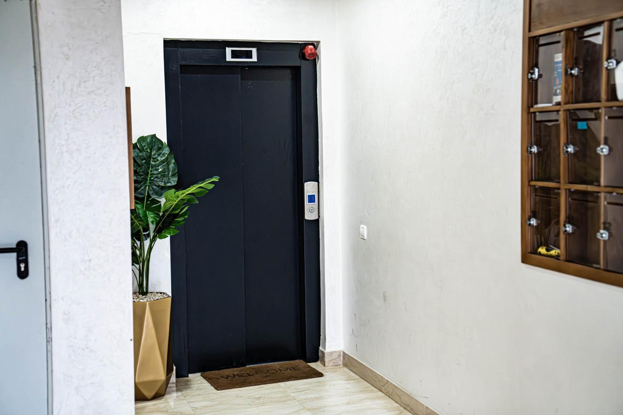 Beautiful And Stylish 2Br Appartment With A Wide Beach View モハメディア エクステリア 写真