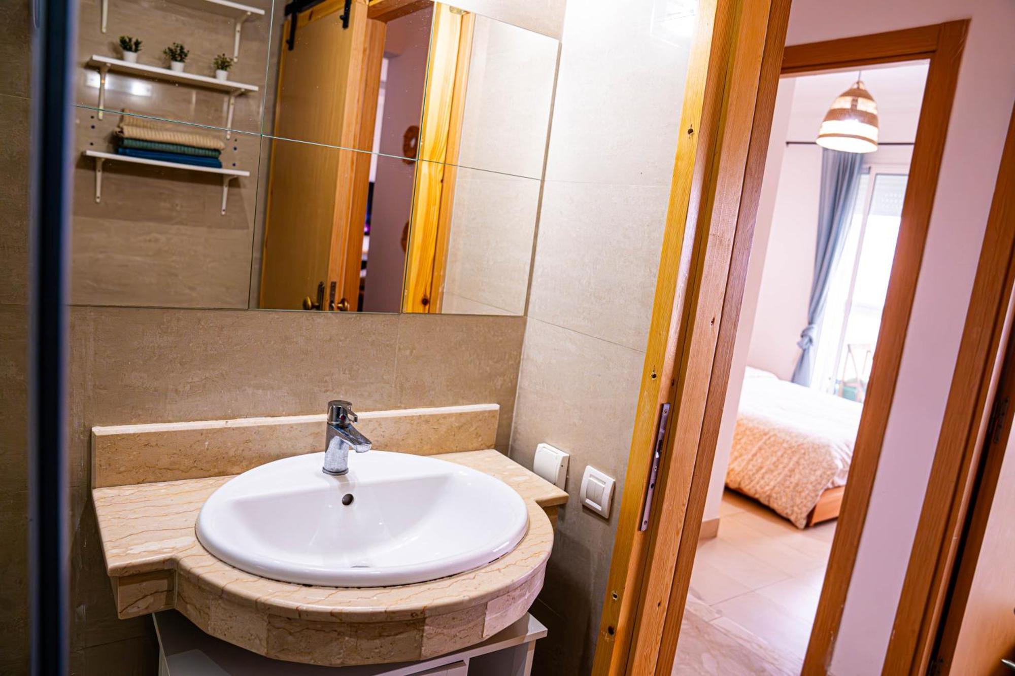 Beautiful And Stylish 2Br Appartment With A Wide Beach View モハメディア エクステリア 写真
